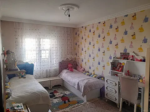 Satılır 4 otaqlı mənzil 110 m²