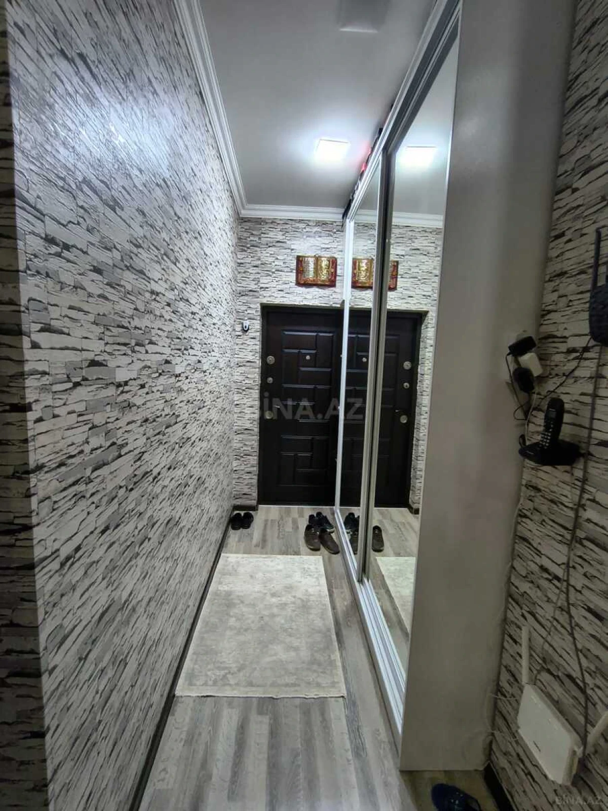 Satılır 2 otaqlı mənzil 90 m²