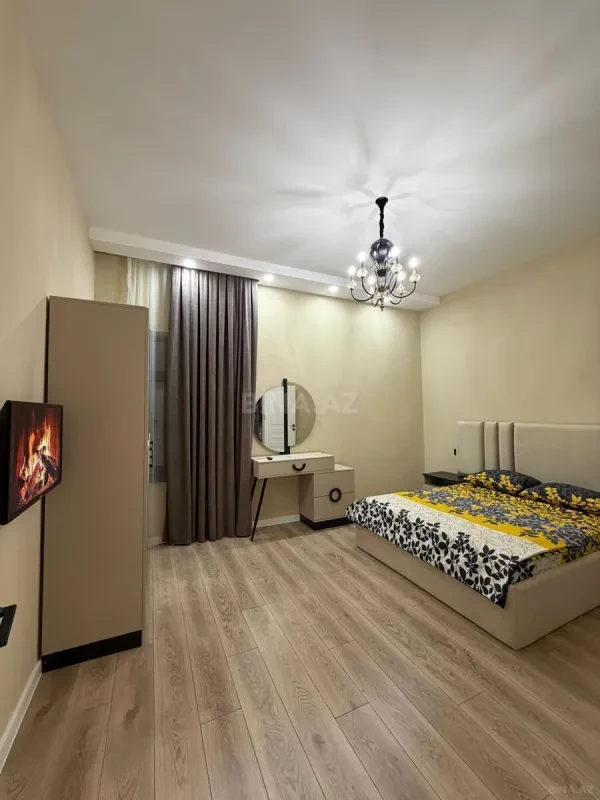 Kirayə verilir 4 otaqlı həyət evi 250 m²