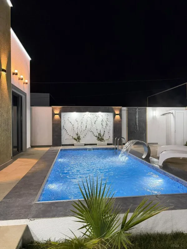 Kirayə verilir 4 otaqlı həyət evi 250 m²