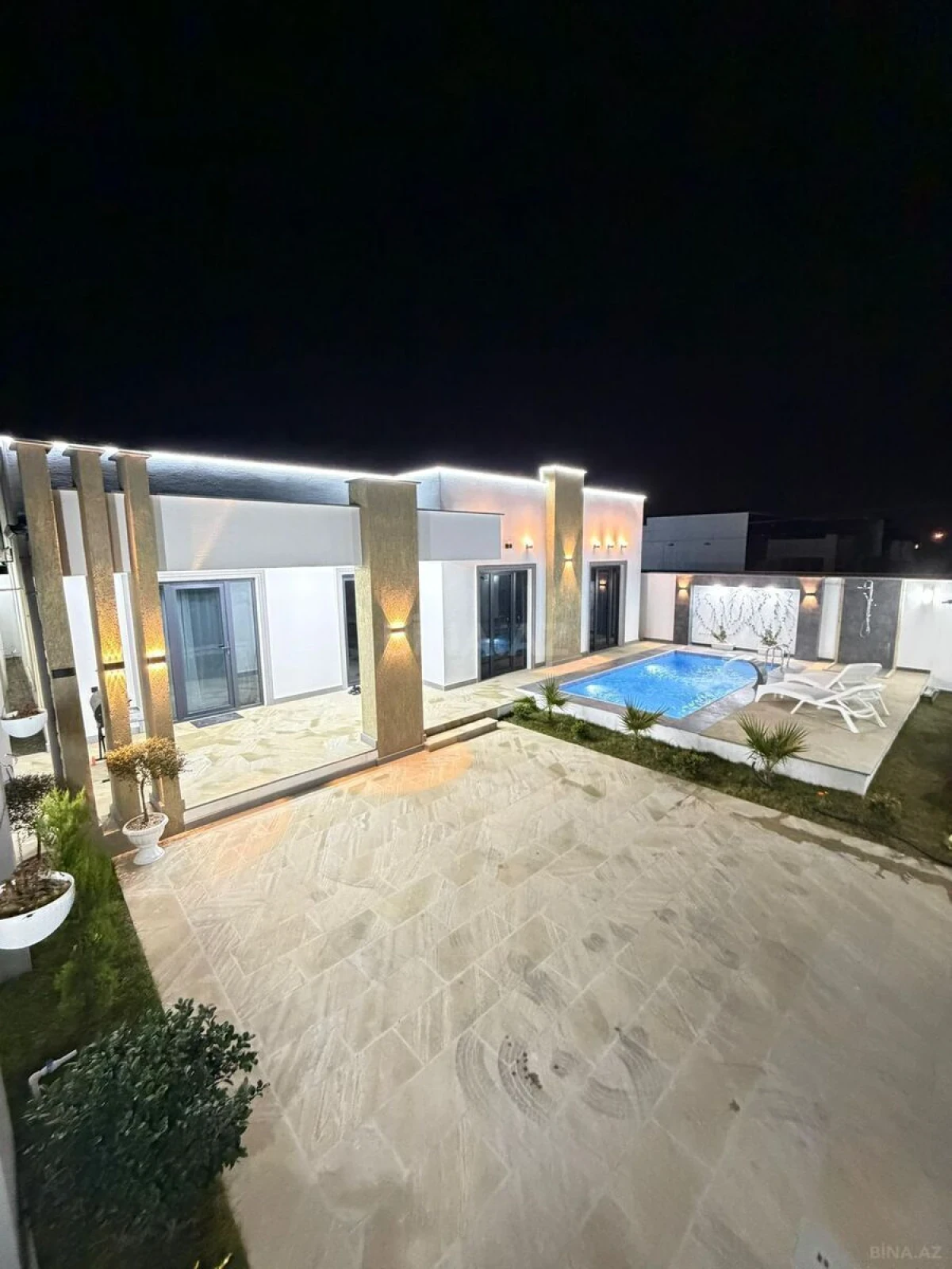 Kirayə verilir 4 otaqlı həyət evi 250 m²