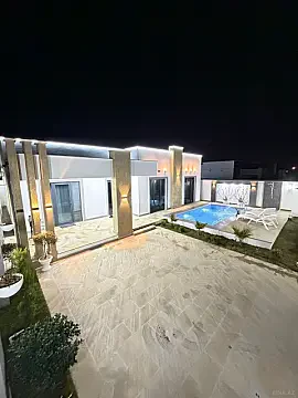 Kirayə verilir 4 otaqlı həyət evi 250 m²