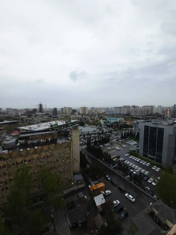 Satılır 2 otaqlı mənzil 85 m²