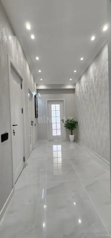 Satılır 2 otaqlı mənzil 75 m²