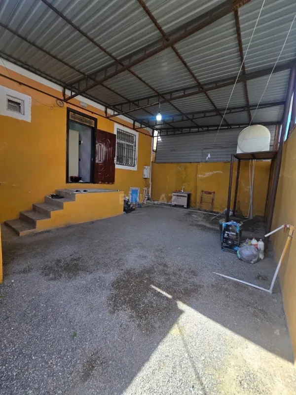 Satılır 3 otaqlı həyət evi 80 m²