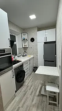 Satılır 2 otaqlı mənzil 47 m²
