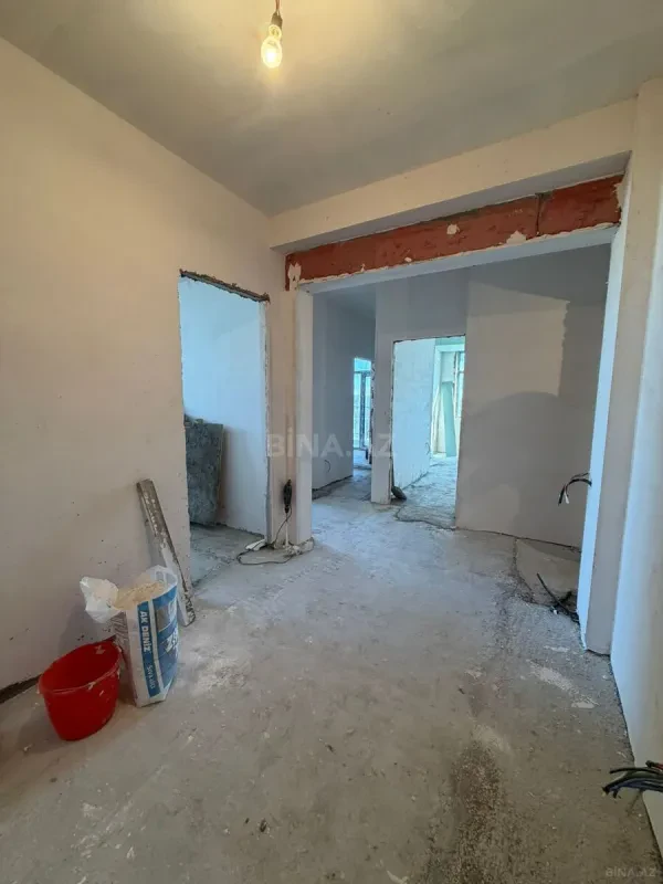 Satılır 3 otaqlı mənzil 82 m²