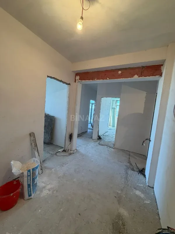 Satılır 3 otaqlı mənzil 82 m²