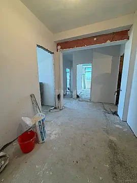 Satılır 3 otaqlı mənzil 82 m²