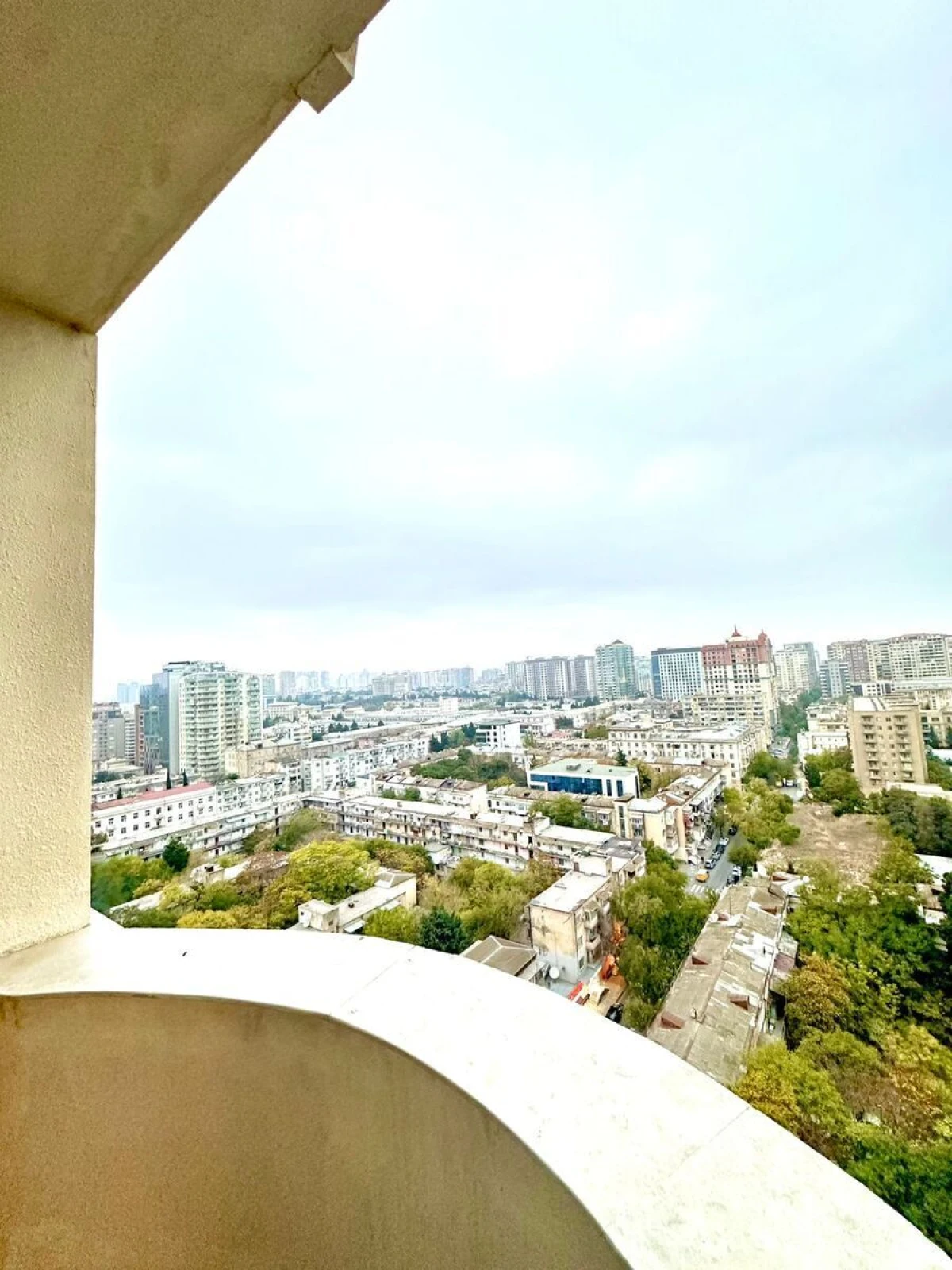 Kirayə verilir 3 otaqlı mənzil 127 m²