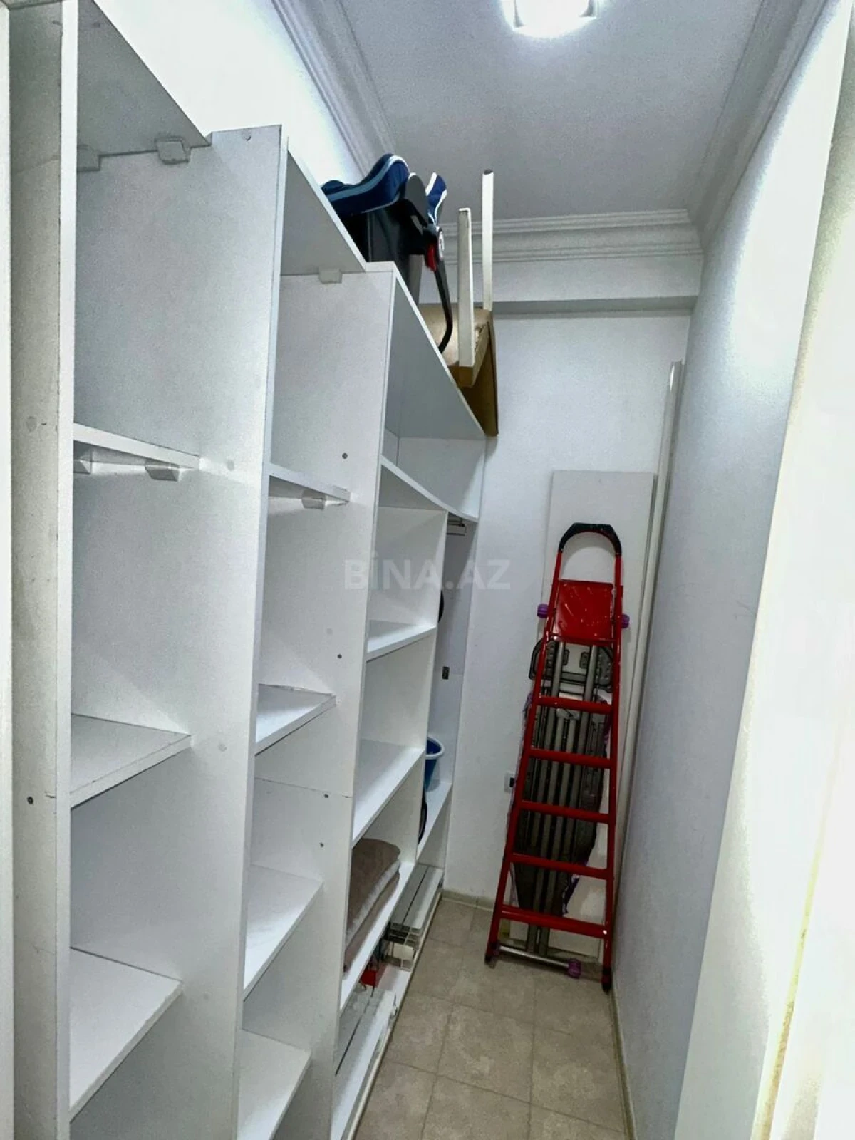 Kirayə verilir 3 otaqlı mənzil 127 m²