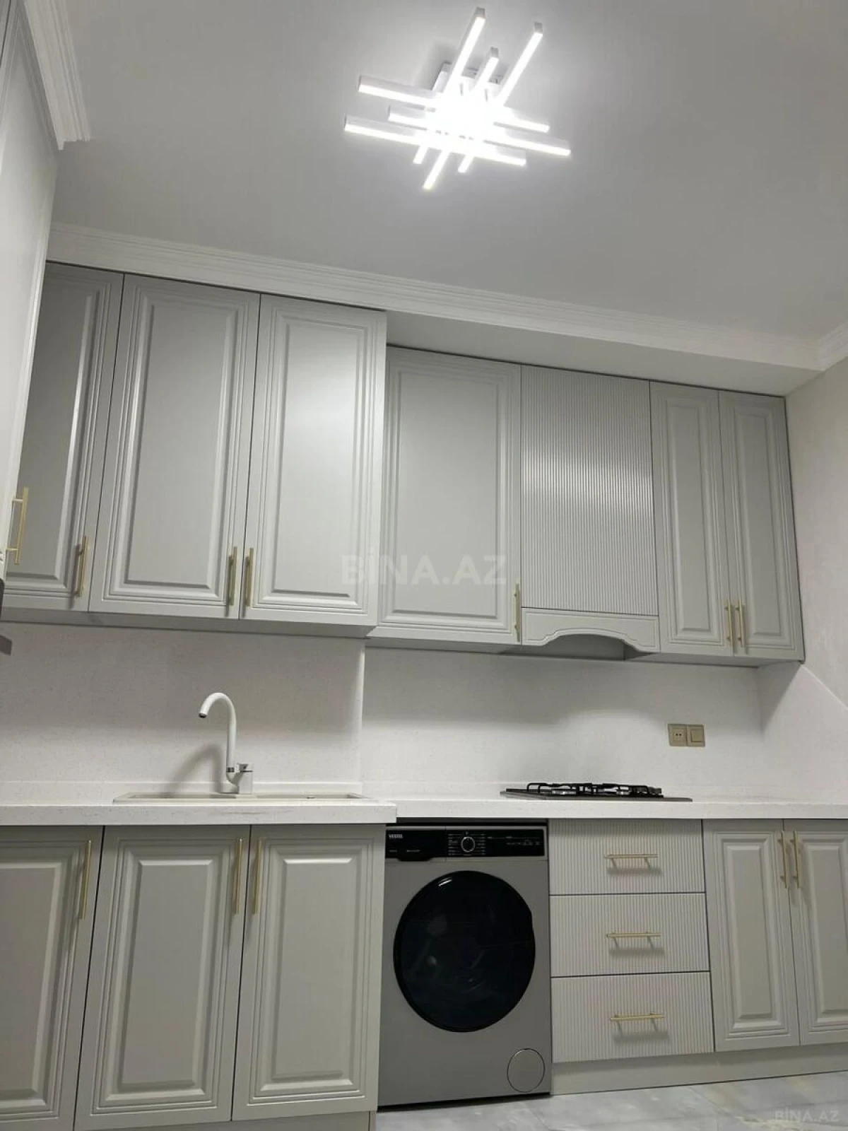 Kirayə verilir 2 otaqlı mənzil 70 m²