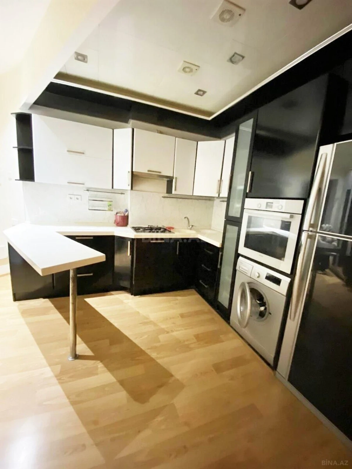Kirayə verilir 3 otaqlı mənzil 87 m²