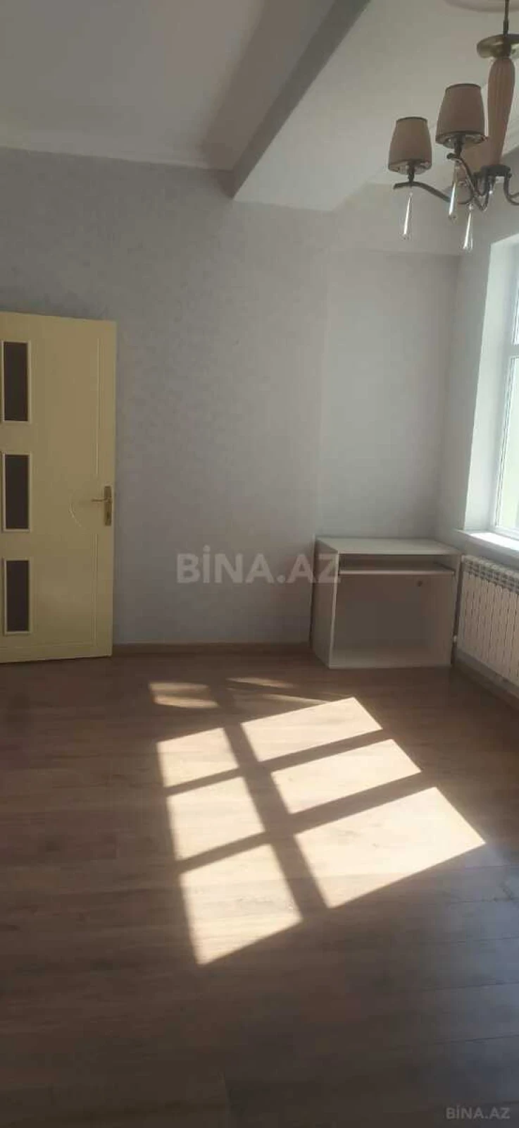 Kirayə verilir 2 otaqlı mənzil 80 m²