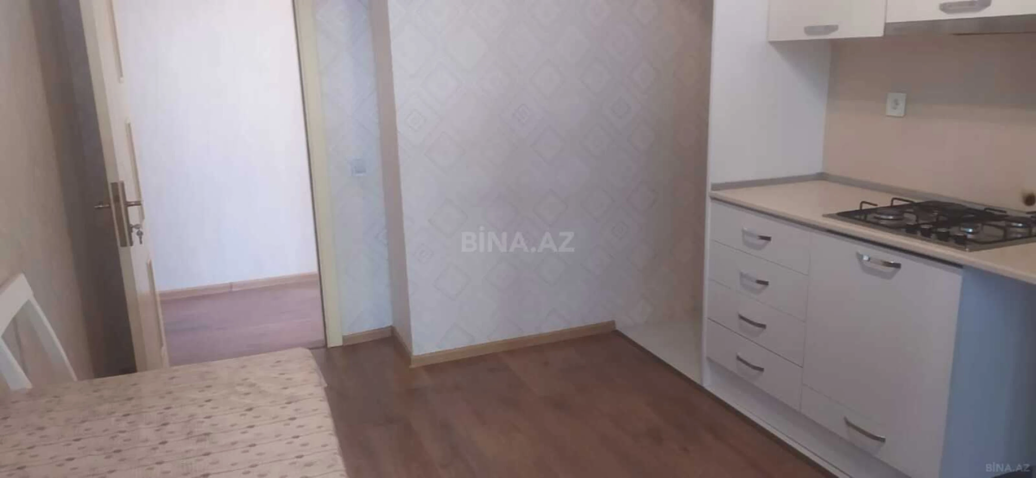 Kirayə verilir 2 otaqlı mənzil 80 m²