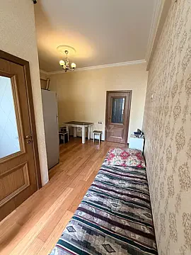 Satılır 2 otaqlı mənzil 42 m²
