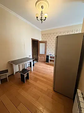 Satılır 2 otaqlı mənzil 42 m²