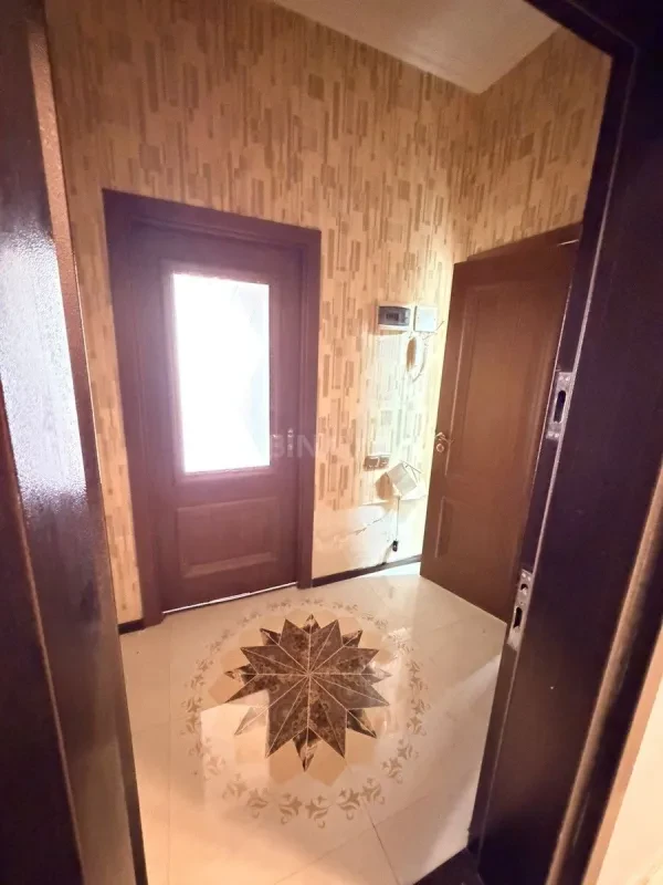 Satılır 2 otaqlı mənzil 42 m²