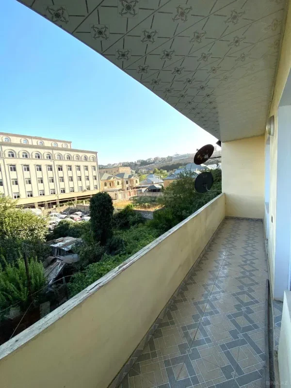 Kirayə verilir 2 otaqlı mənzil 65 m²