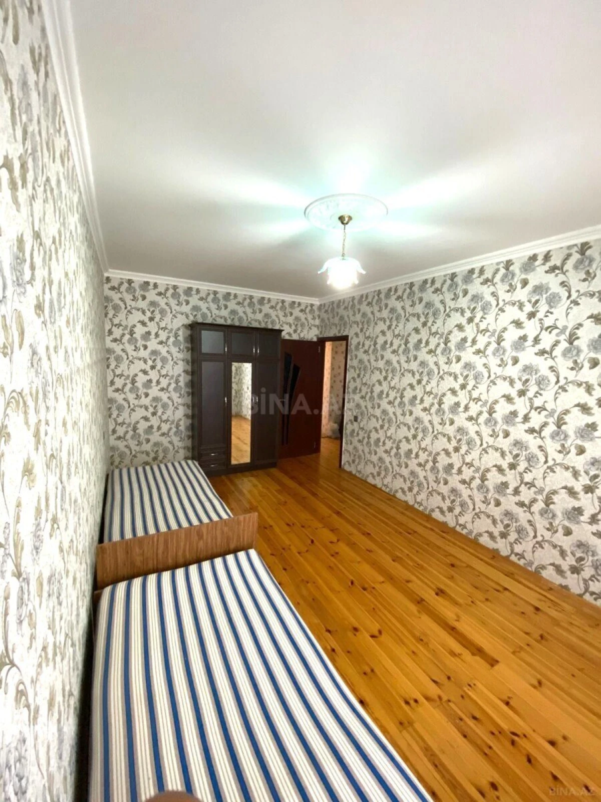 Kirayə verilir 2 otaqlı mənzil 65 m²