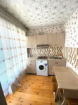 Kirayə verilir 2 otaqlı mənzil 65 m²