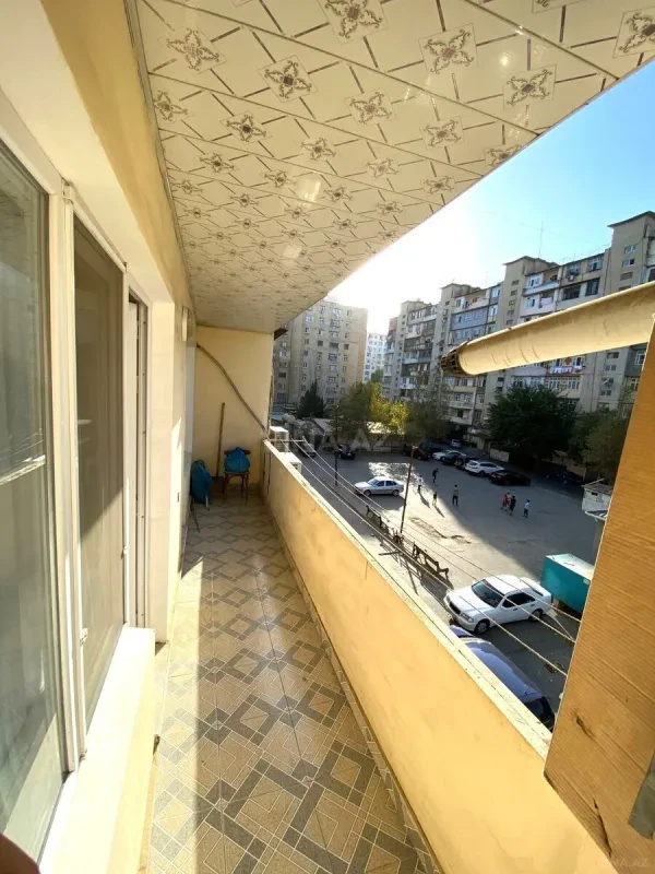 Kirayə verilir 2 otaqlı mənzil 65 m²