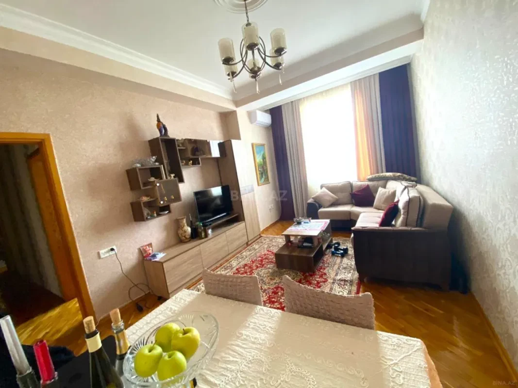 Satılır 2 otaqlı mənzil 70 m²