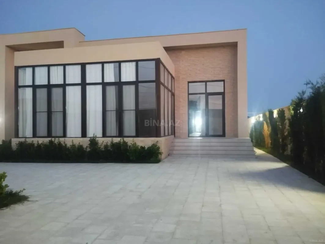 Satılır 5 otaqlı həyət evi 250 m²