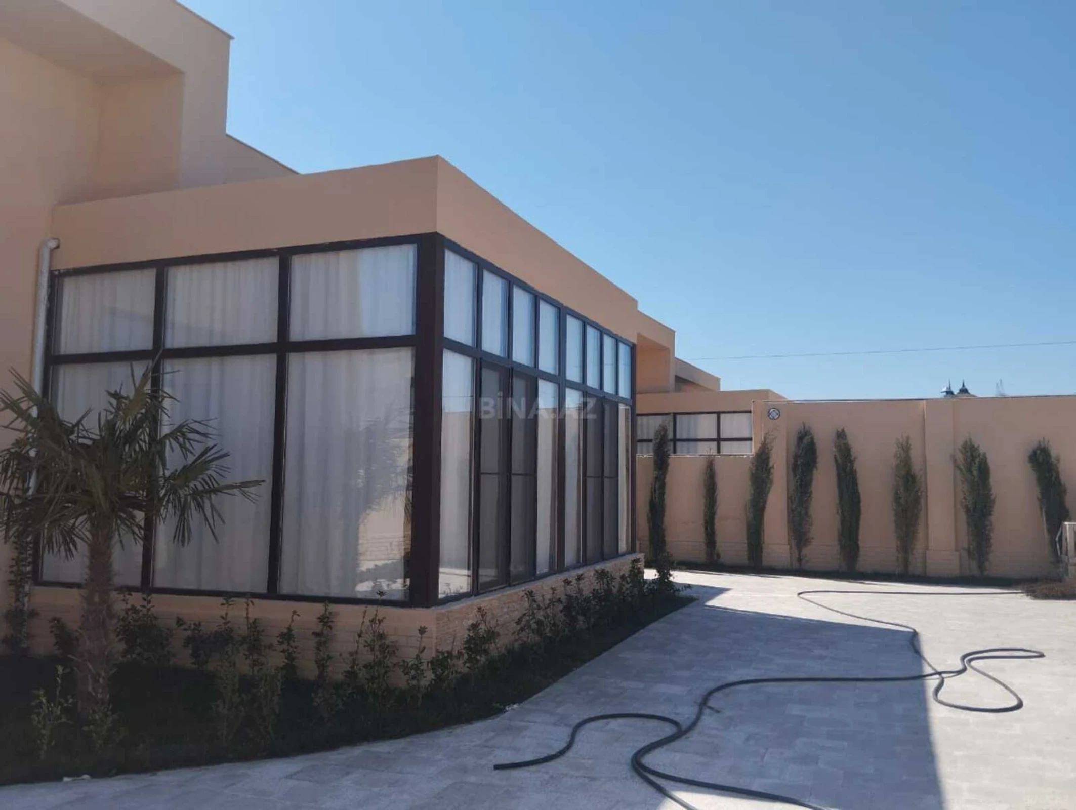 Satılır 5 otaqlı həyət evi 250 m²