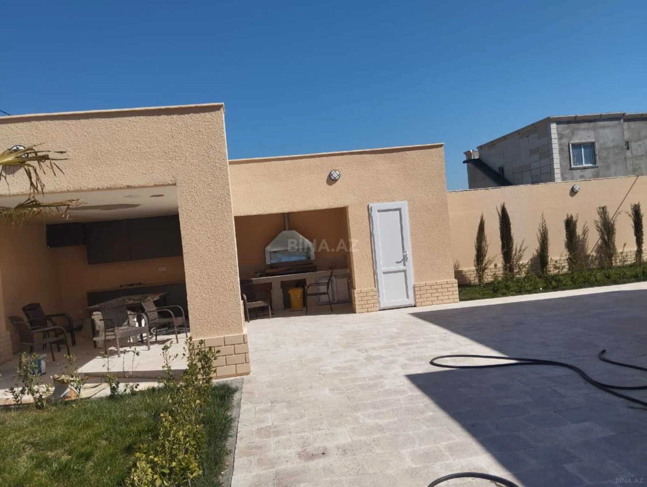 Satılır 5 otaqlı həyət evi 250 m²