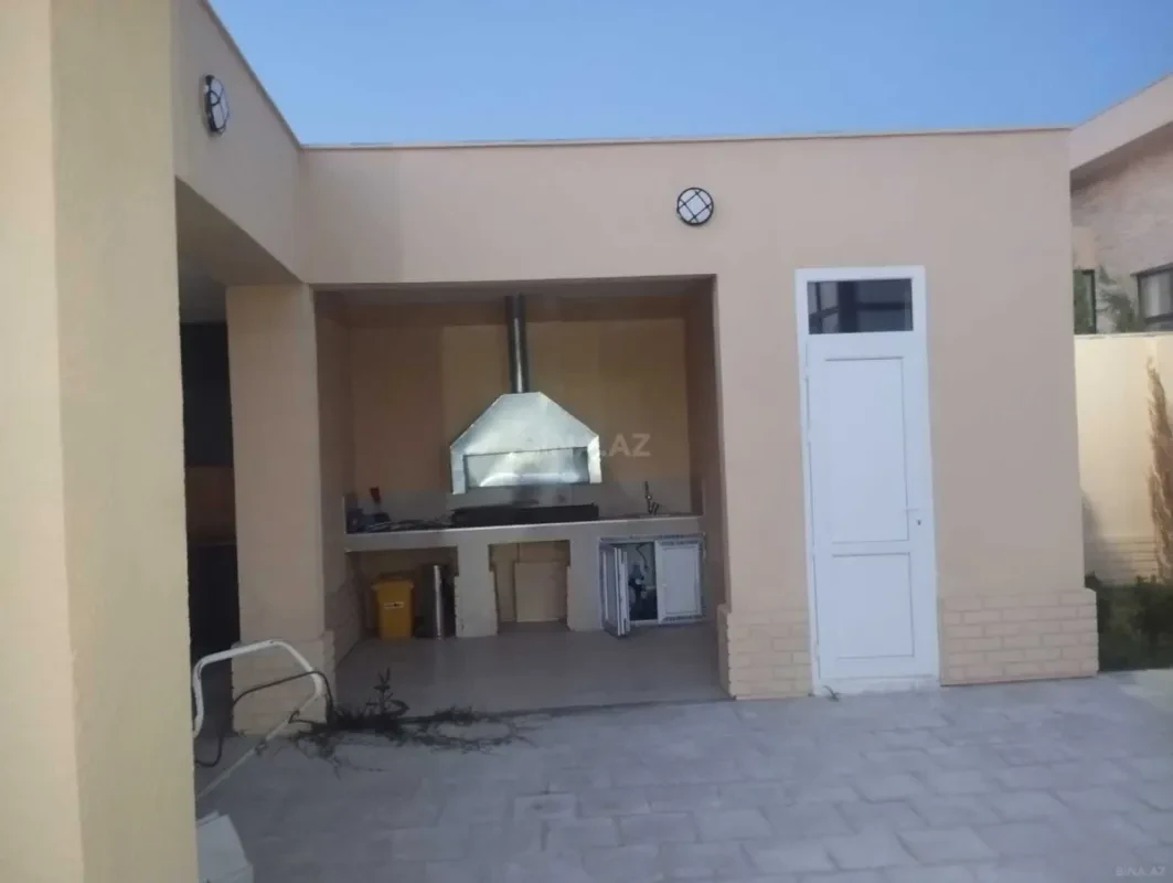 Satılır 5 otaqlı həyət evi 250 m²