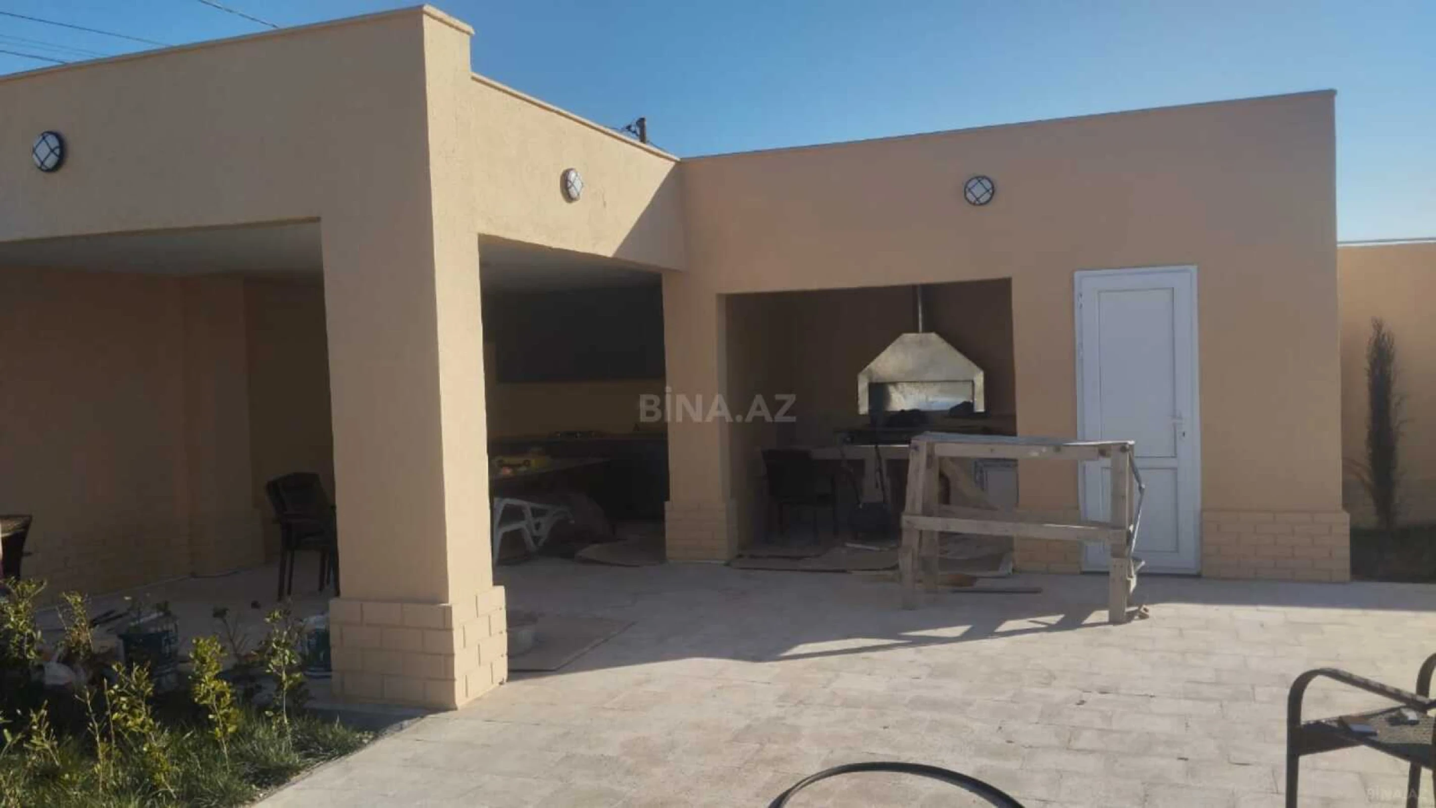 Satılır 5 otaqlı həyət evi 250 m²