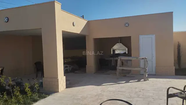 Satılır 5 otaqlı həyət evi 250 m²