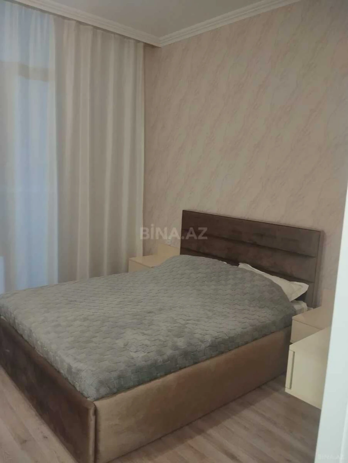 Satılır 5 otaqlı həyət evi 250 m²