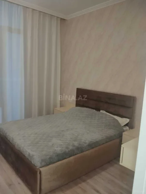Satılır 5 otaqlı həyət evi 250 m²