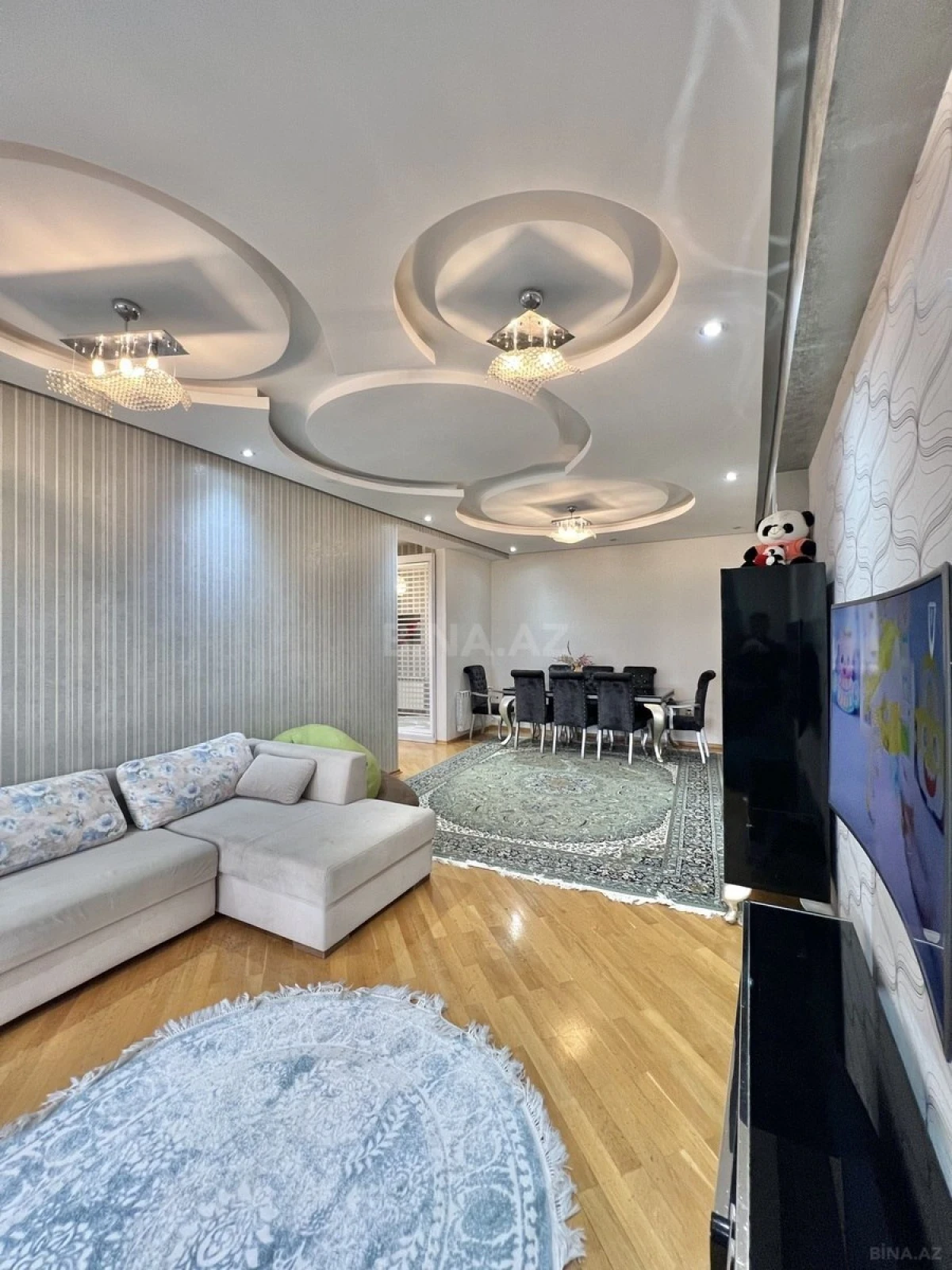 Satılır 2 otaqlı mənzil 88 m²