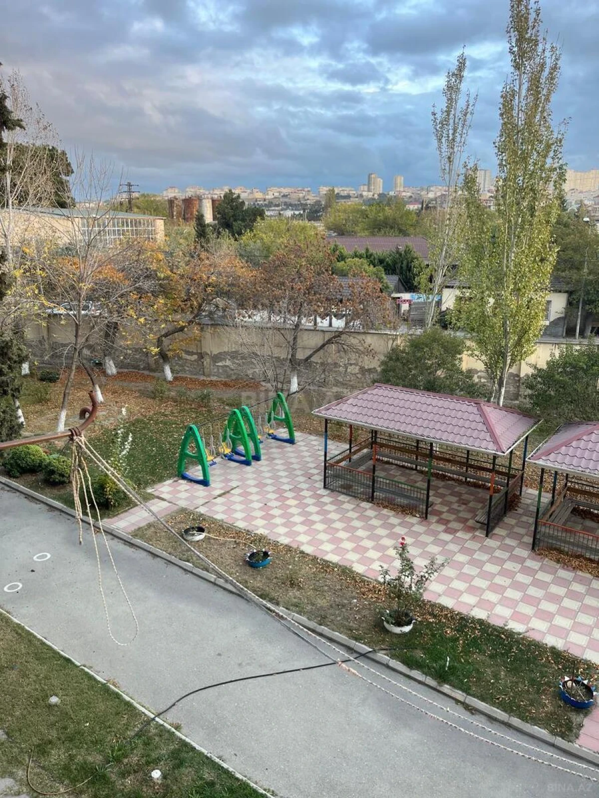 Satılır 3 otaqlı mənzil 89 m²