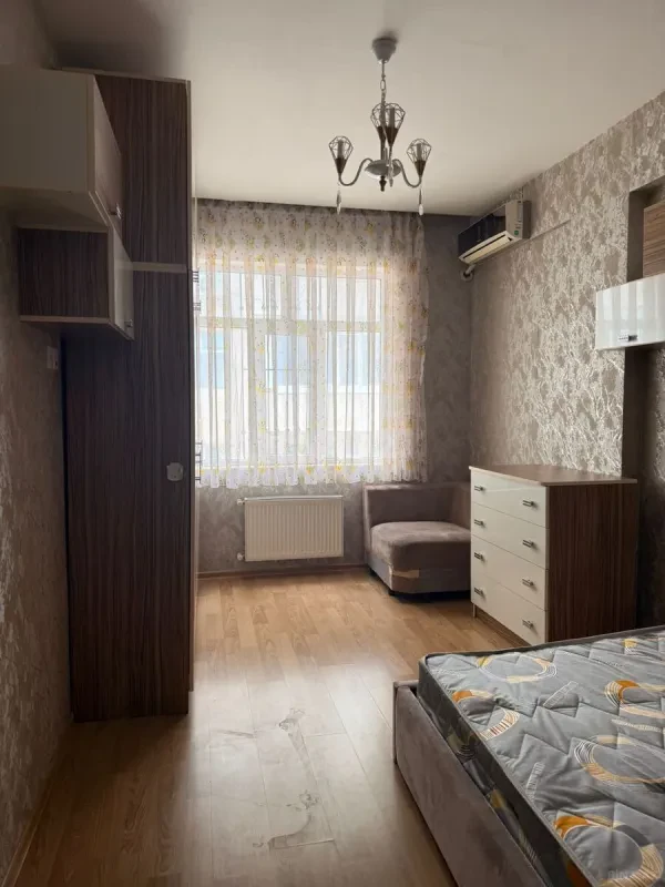 Kirayə verilir 3 otaqlı mənzil 90 m²