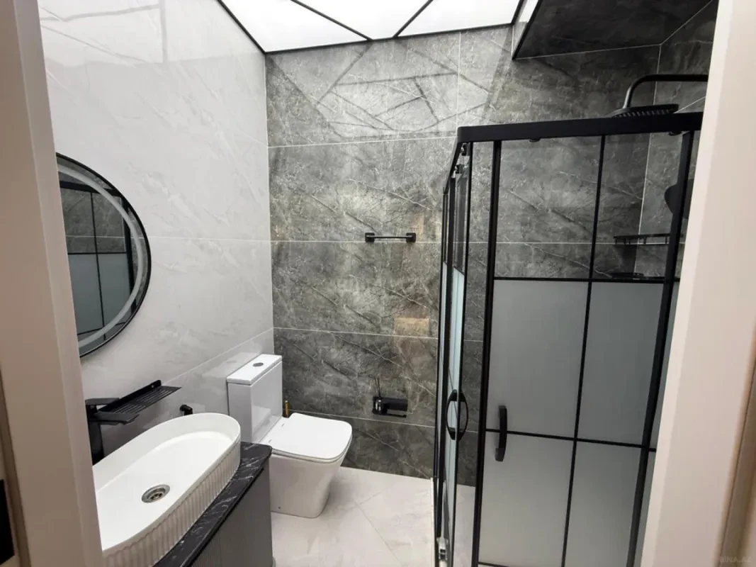 Satılır 2 otaqlı mənzil 65 m²
