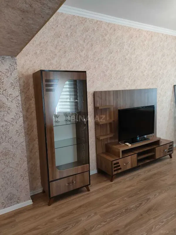 Kirayə verilir 3 otaqlı mənzil 120 m²