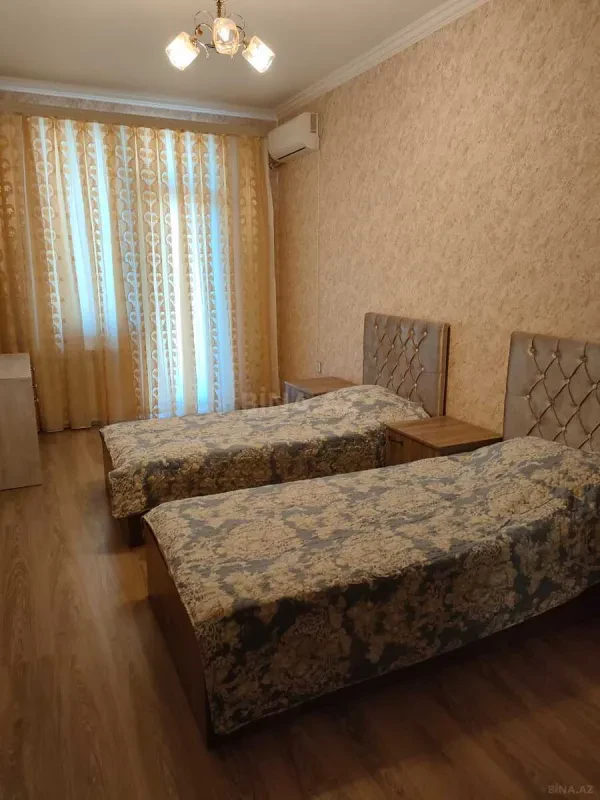 Kirayə verilir 3 otaqlı mənzil 120 m²