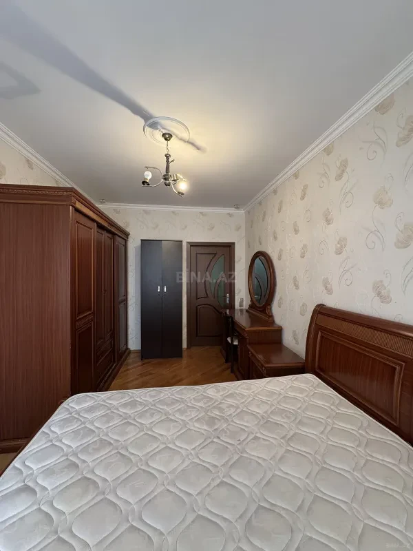 Kirayə verilir 2 otaqlı mənzil 80 m²