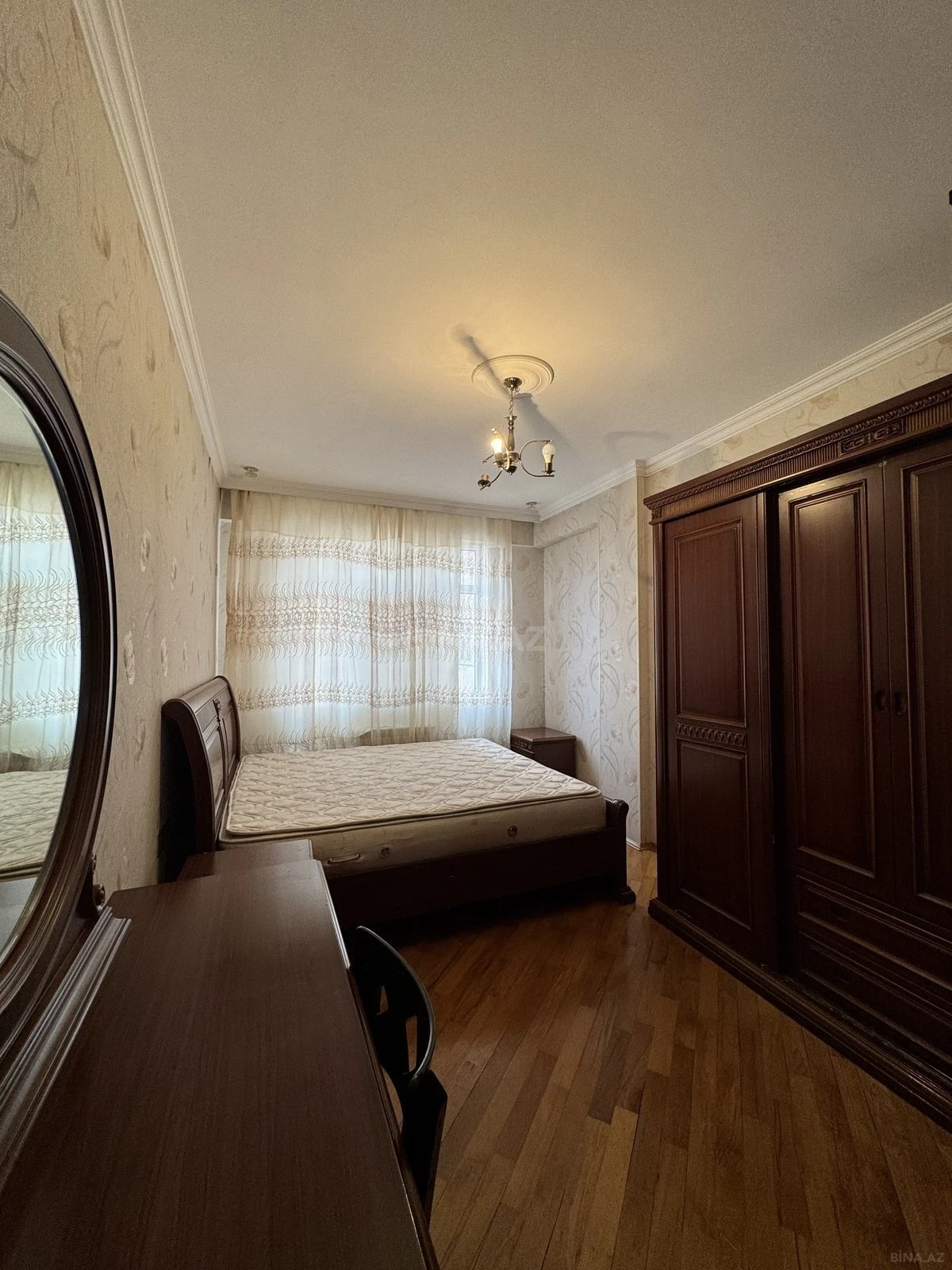 Kirayə verilir 2 otaqlı mənzil 80 m²