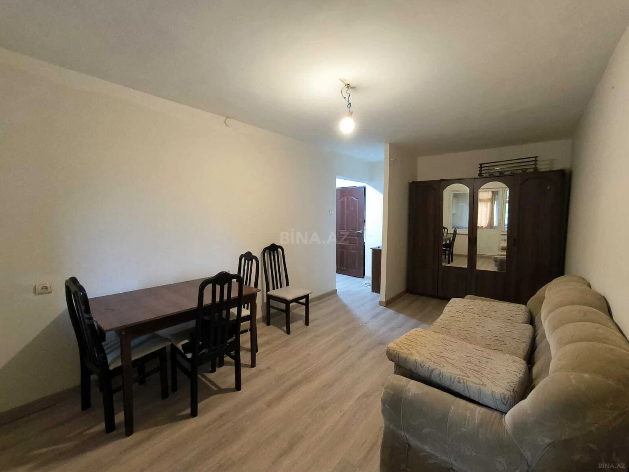 Kirayə verilir 2 otaqlı mənzil 45 m²