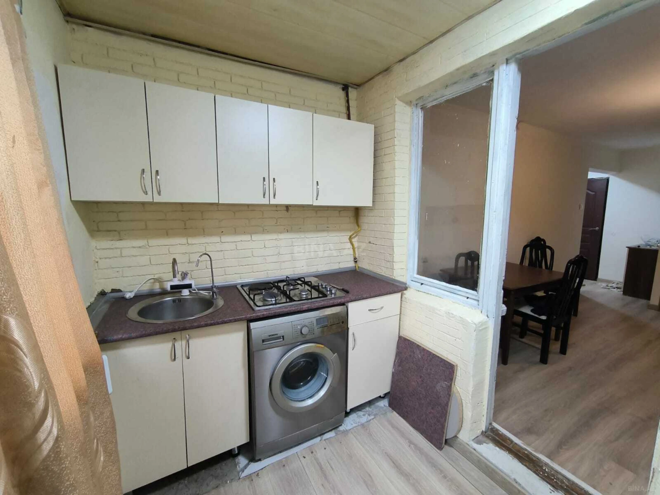 Kirayə verilir 2 otaqlı mənzil 45 m²