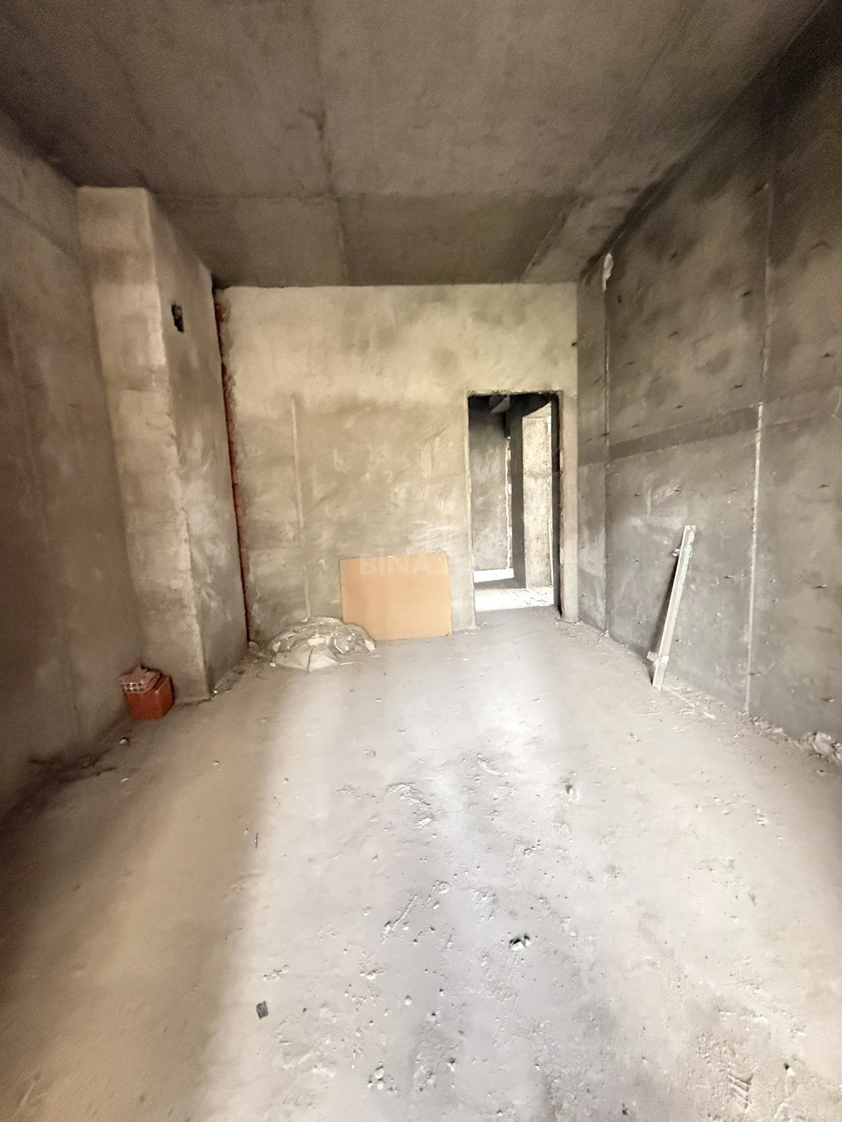 Satılır 2 otaqlı mənzil 100 m²