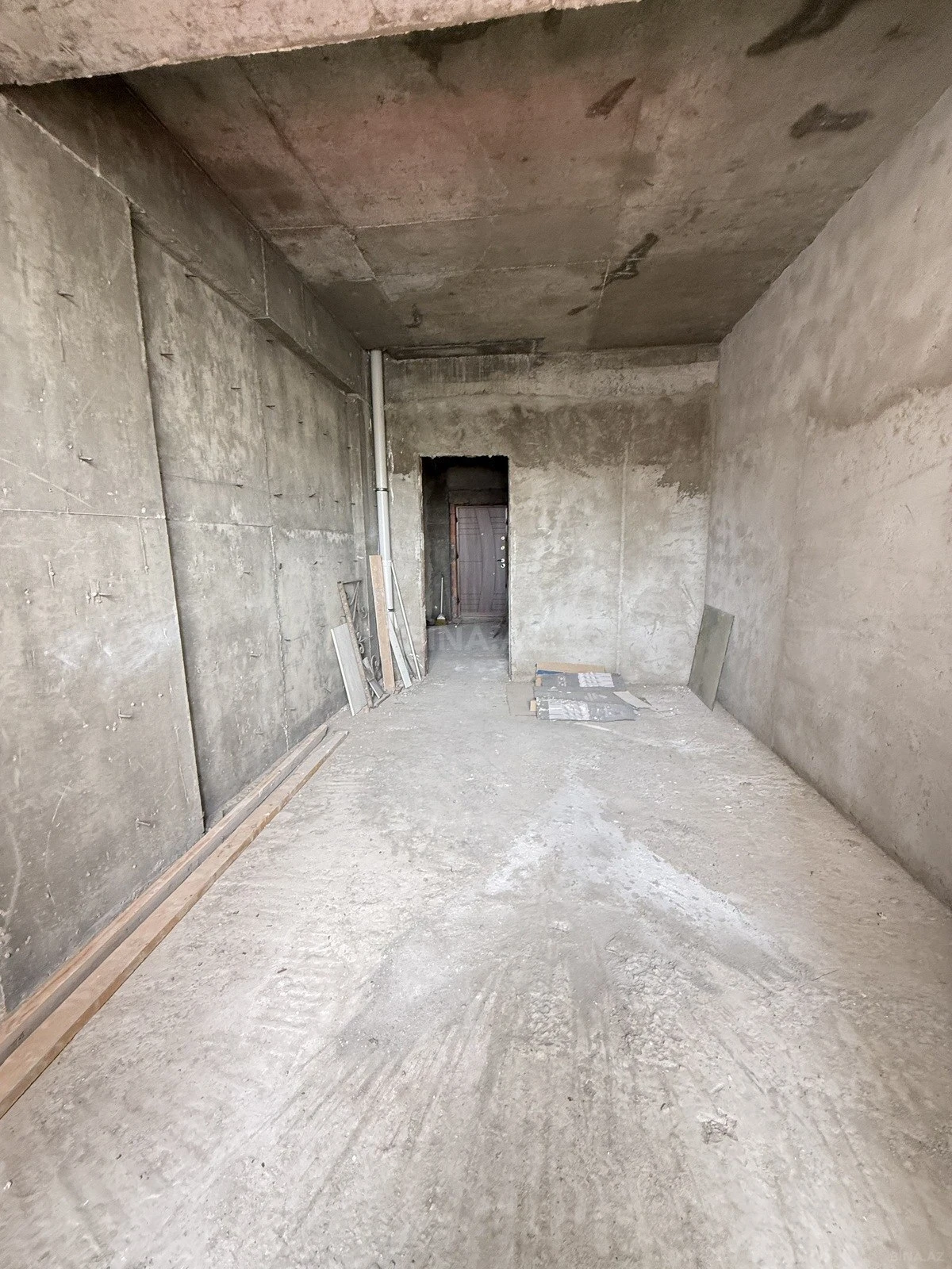 Satılır 2 otaqlı mənzil 100 m²