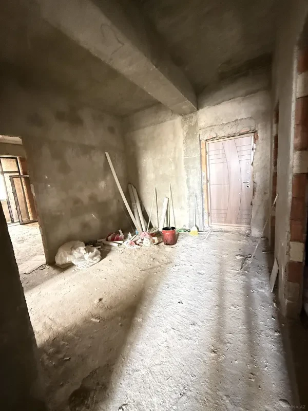 Satılır 2 otaqlı mənzil 100 m²