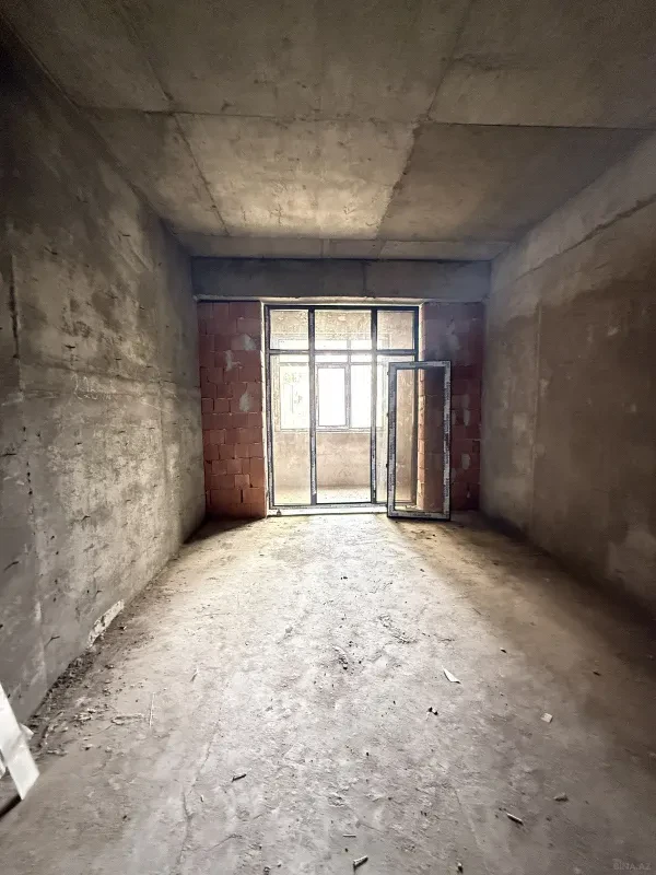 Satılır 2 otaqlı mənzil 100 m²