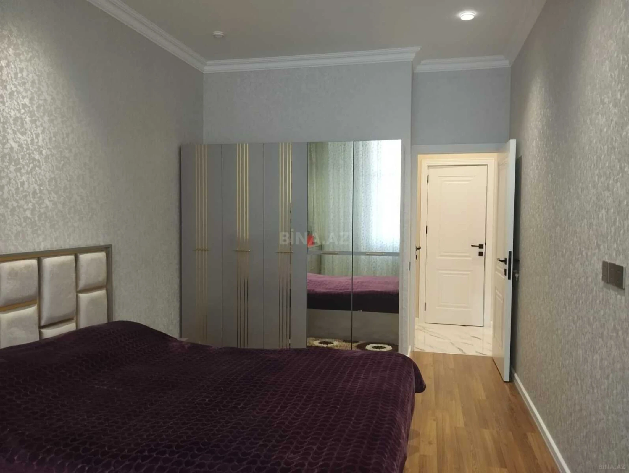 Satılır 3 otaqlı mənzil 94 m²